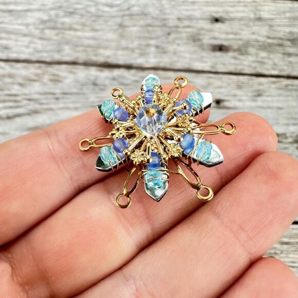 Vintage Jewelry Unique Blue Pin Blue Flower Artist Made Pin - Picture 2 of 3